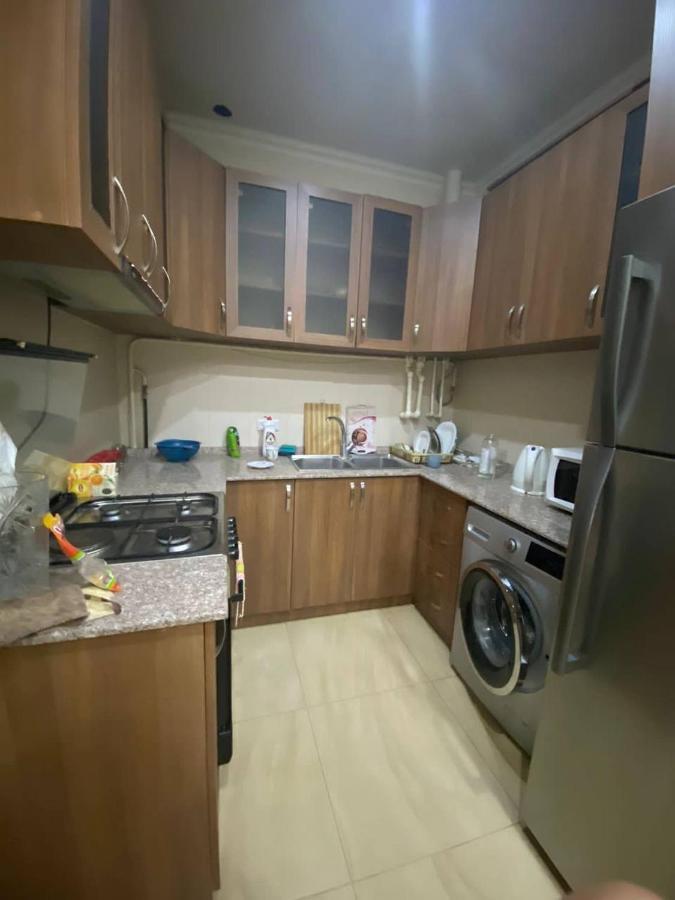 Hero Hostel Yerevan Bagian luar foto
